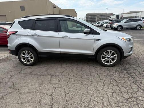 Ingot Silver 2017 Ford Escape SE