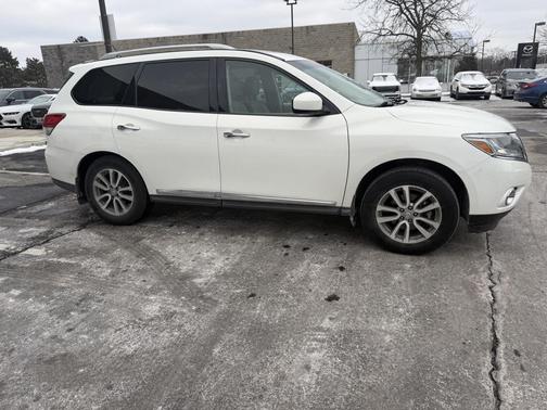 2014 Nissan Pathfinder SL