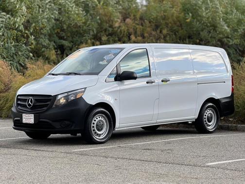 2021 Mercedes-Benz Metris Base