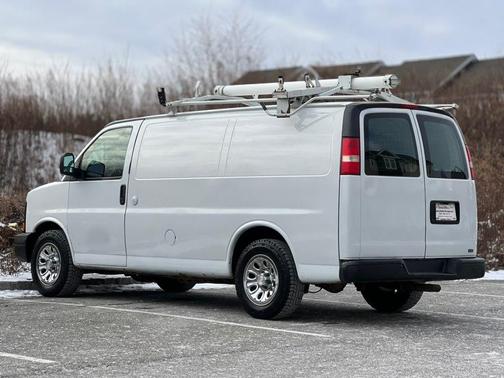 2009 Chevrolet Express 1500 Base