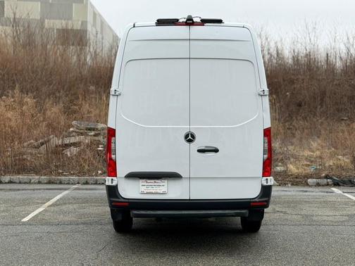 2024 Mercedes-Benz Sprinter 2500 High Roof