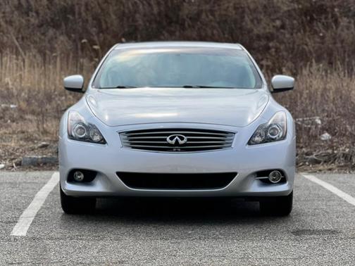 2014 INFINITI Q60 Base