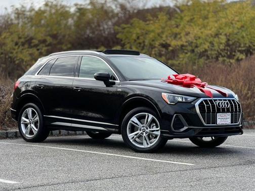 2021 Audi Q3 45 S line Premium