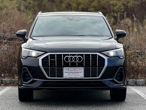 2021 Audi Q3 45 S line Premium