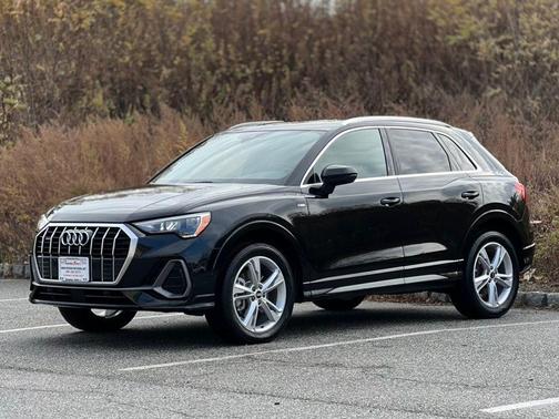 2021 Audi Q3 45 S line Premium