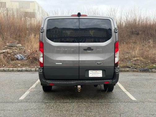 2015 Ford Transit-150 XLT
