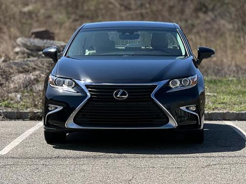 2017 Lexus ES 350 Base