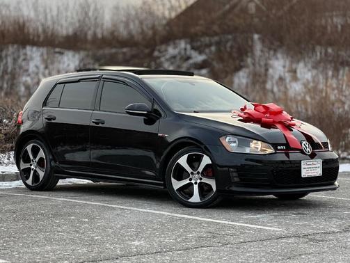 2016 Volkswagen Golf GTI 2.0T SE 4-Door