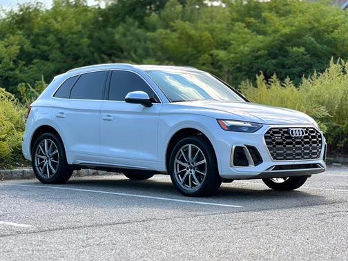 2023 Audi SQ5 3.0T Premium Plus
