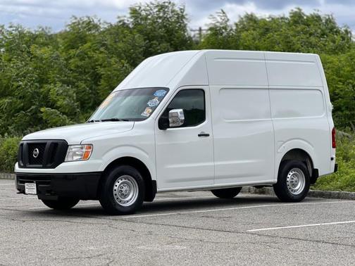 2018 Nissan NV Cargo NV3500 HD S V8