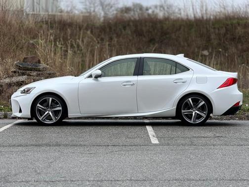 2017 Lexus IS 300 Base