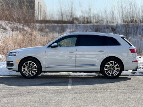 2019 Audi Q7 45 Premium Plus