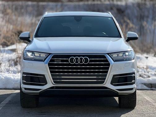 2019 Audi Q7 45 Premium Plus