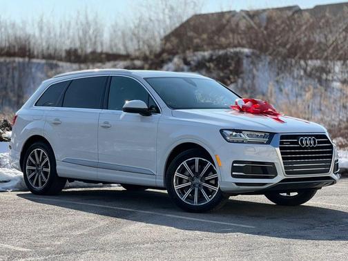 2019 Audi Q7 45 Premium Plus
