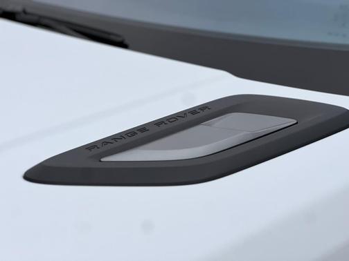 2021 Land Rover Range Rover Sport HSE Silver Edition