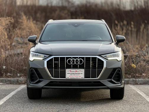 2023 Audi Q3 Premium 45 TFSI S line quattro Tiptronic