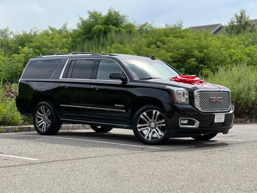 2017 GMC Yukon XL Denali