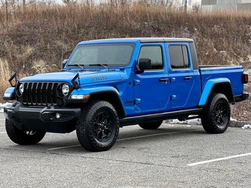 2021 Jeep Gladiator Willys 4x4