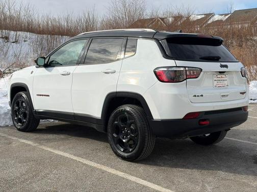 2023 Jeep Compass Trailhawk