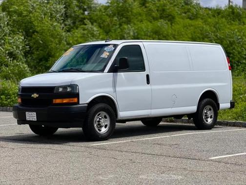 2021 Chevrolet Express 2500 RWD 2500 Regular Wheelbase WT