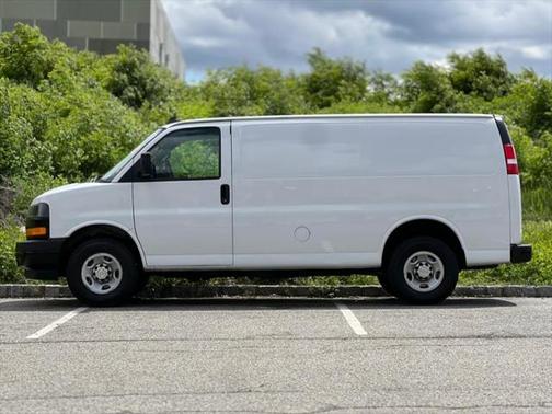 2021 Chevrolet Express 2500 RWD 2500 Regular Wheelbase WT