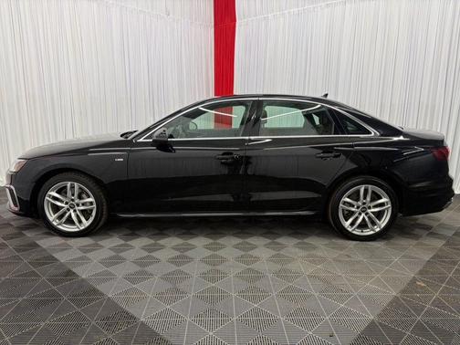 Mythos Black Metallic 2020 Audi A4 45 Premium Plus