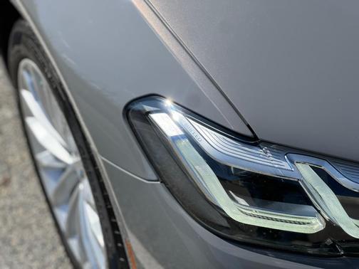 2022 BMW 530 i xDrive