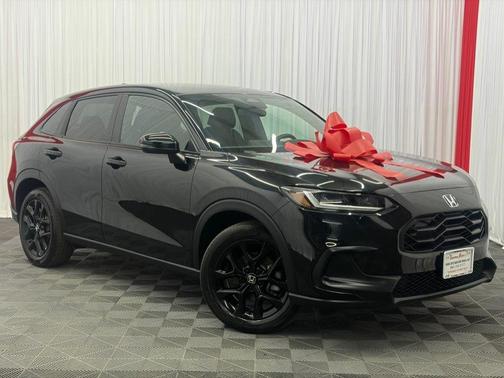 Crystal Black Pearl 2023 Honda HR-V AWD Sport