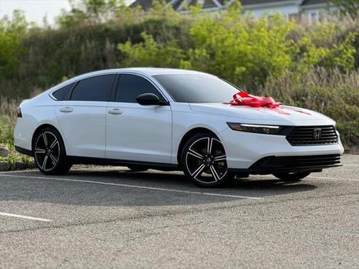 2023 Honda Accord Hybrid Base