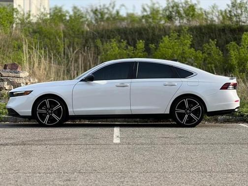 2023 Honda Accord Hybrid Base