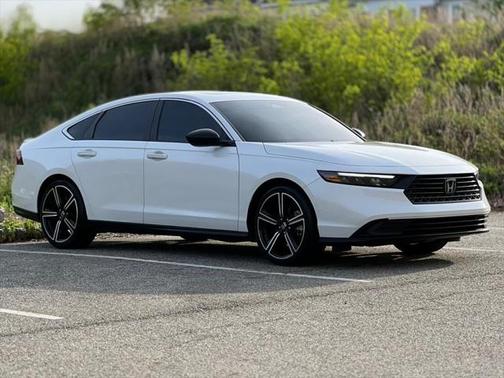 2023 Honda Accord Hybrid Base