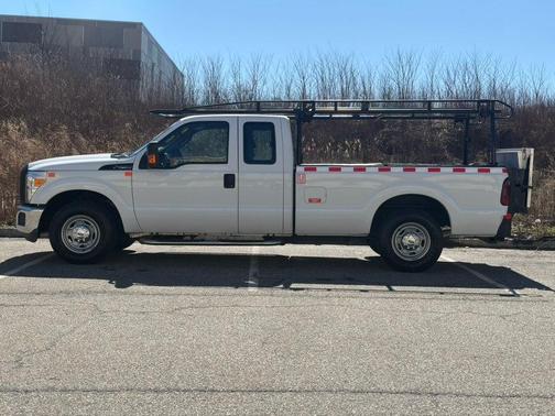 Oxford White 2016 Ford F-250 XL