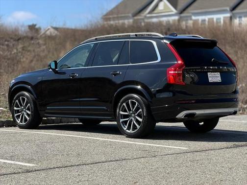2019 Volvo XC90 T6 Momentum