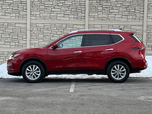 2017 Nissan Rogue SV