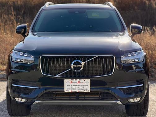 2019 Volvo XC90 T6 Momentum