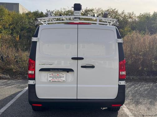 2018 Mercedes-Benz Metris Base