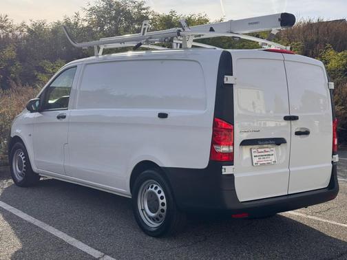 2018 Mercedes-Benz Metris Base