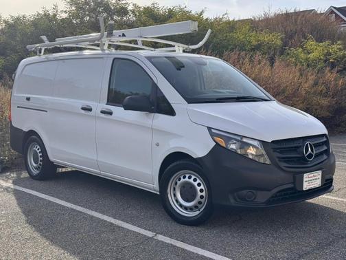 2018 Mercedes-Benz Metris Base