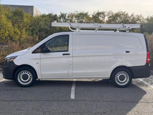 2018 Mercedes-Benz Metris Base