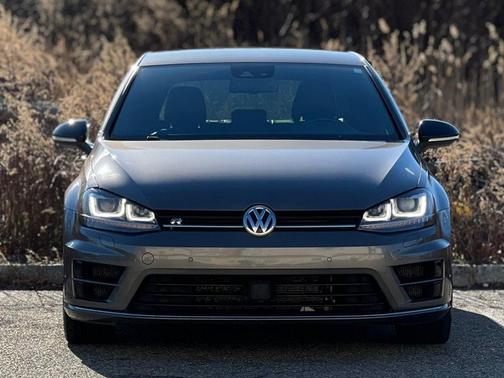 2016 Volkswagen Golf R 2.0T DSG