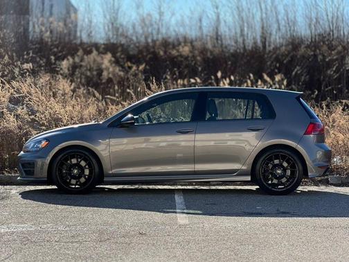 2016 Volkswagen Golf R 2.0T DSG