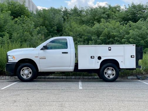 2018 RAM 2500 Tradesman Regular Cab 4x4 8' Box