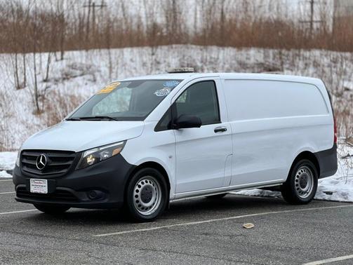 2018 Mercedes-Benz Metris Base