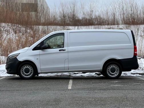2018 Mercedes-Benz Metris Base