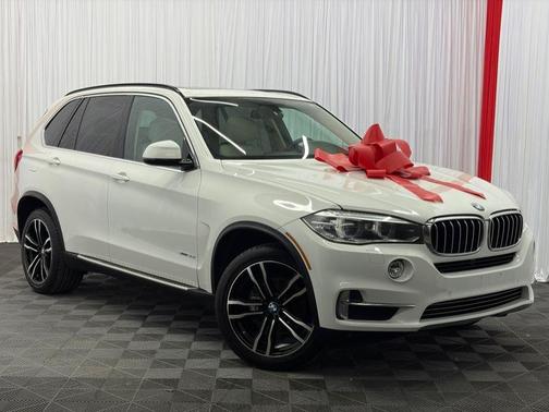 Mineral White Metallic 2014 BMW X5 sDrive35i
