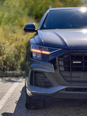 2021 Audi Q8 55 Premium