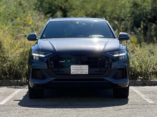2021 Audi Q8 55 Premium