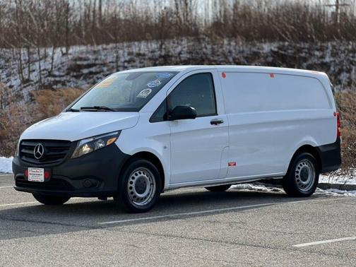 2020 Mercedes-Benz Metris Base