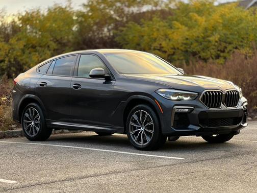 2020 BMW X6 M50i