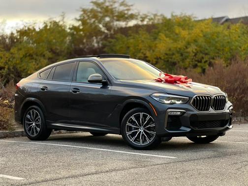 2020 BMW X6 M50i